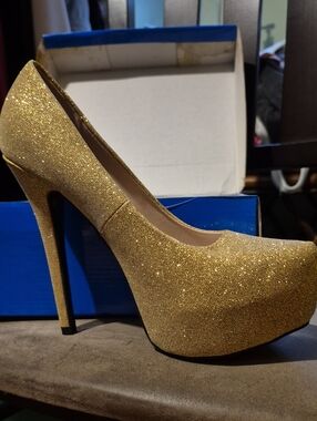 De Blossom Collection Gold Glitter Platform Stiletto Pumps